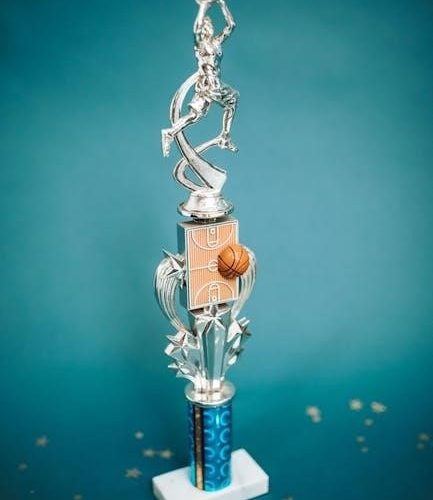 man of medan trophy guide