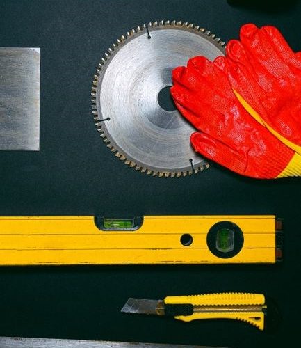 hacksaw guide